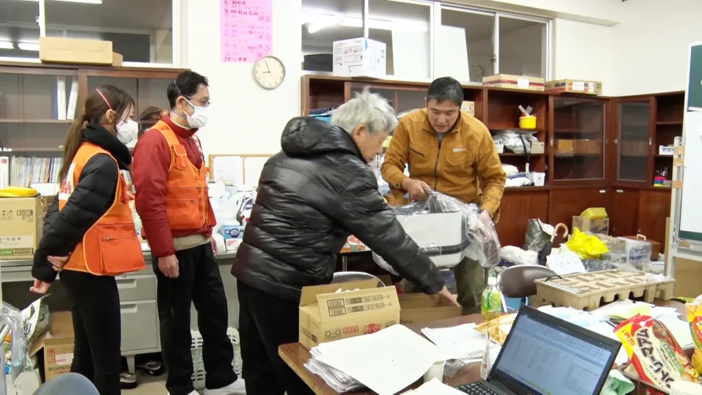 令和6年能登半島地震の避難所(金沢大学能登分校舎)にてスイトルボディが運ばれた様子